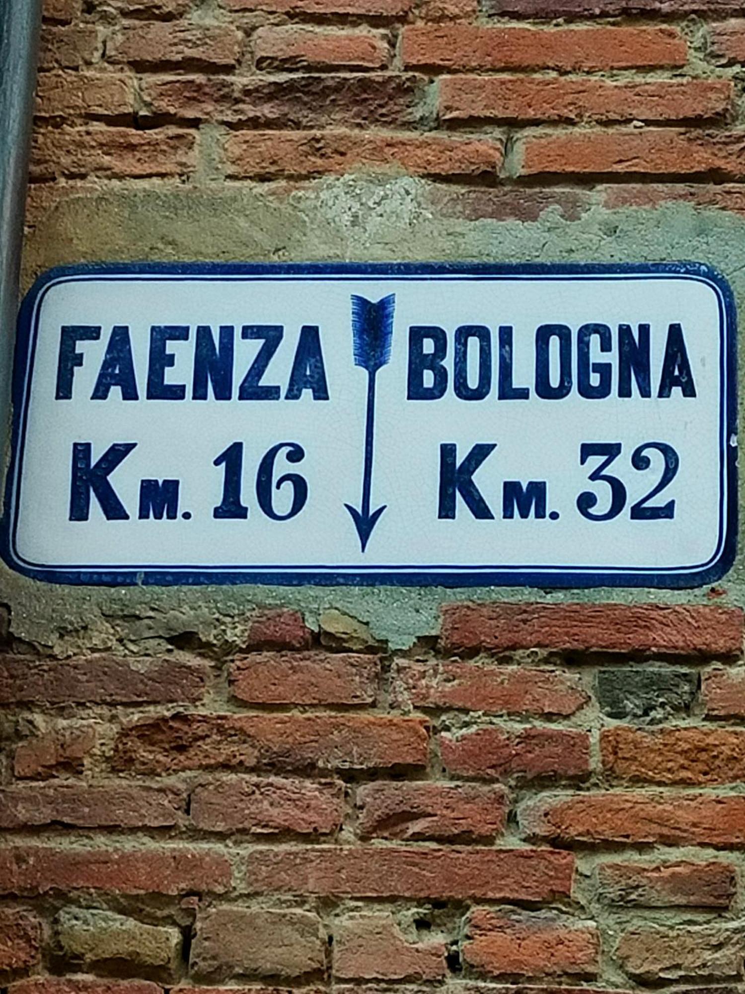 Ca' Spadoni, Centro Storico, Piano Terra, Ingresso Indipendente, Teatro, Parcheggio, Imola Eksteriør billede